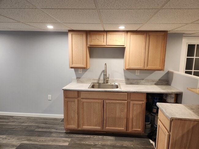 Building Photo - 144 Oriole Rd