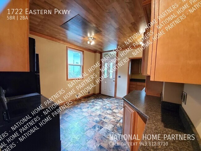 Building Photo - Rent to Own 5 bedroom with $15,000 Down - ...