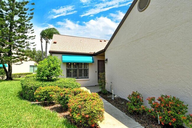 Foto del edificio - 6041 Clubside Dr