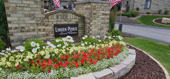 Foto del edificio - Linden Pointe - Leased Residences