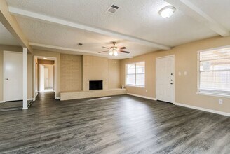 Building Photo - 23303 Upper Falls Ct