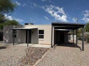 Building Photo - 1431 E Adelaide Dr