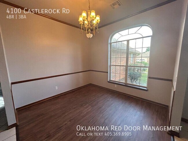 Foto del edificio - 4100 Castlerock Rd