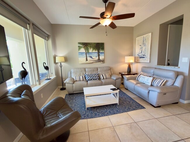 Building Photo - 5909 Padre Blvd