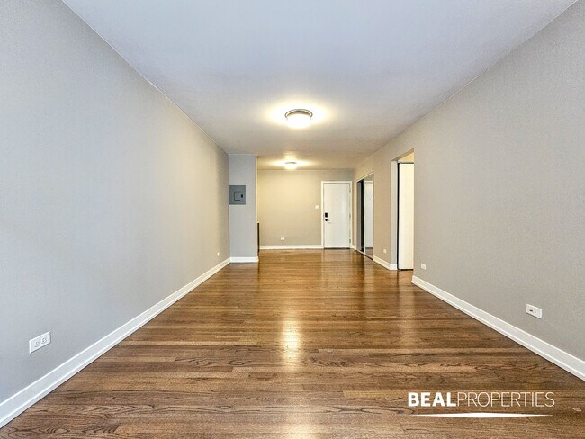 Foto del edificio - 524 W Oakdale Ave