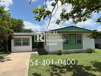Building Photo - 952 Fannin Loop
