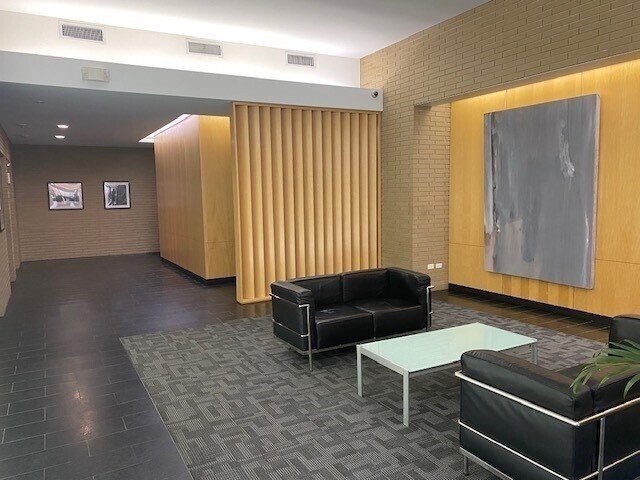 Foto del edificio - 900 Chicago Ave