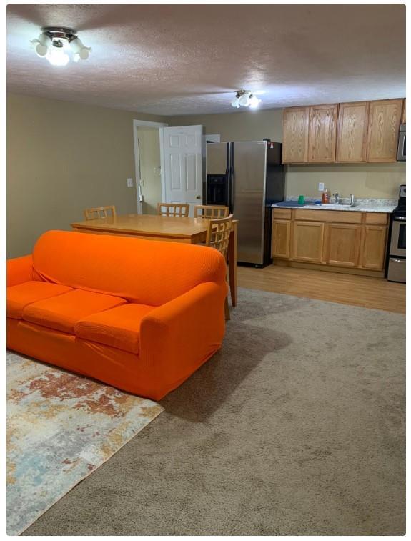 Foto del edificio - 1120 Burning Bush Dr