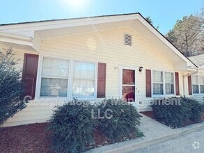 Building Photo - 113 Creek Side Dr