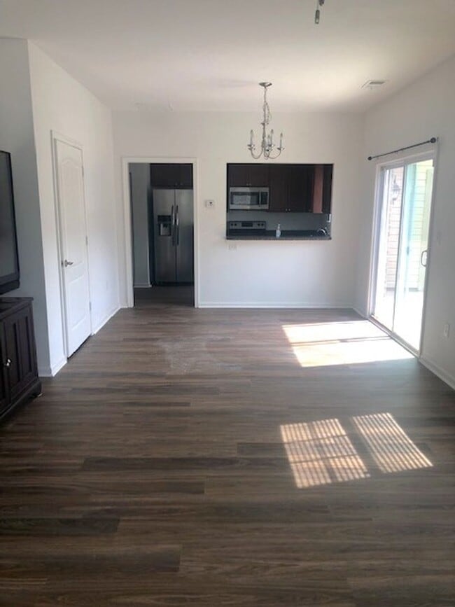 Building Photo - Oakbrooke Crossing