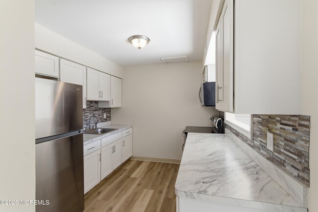 Building Photo - 40 Greenwood Loop Rd