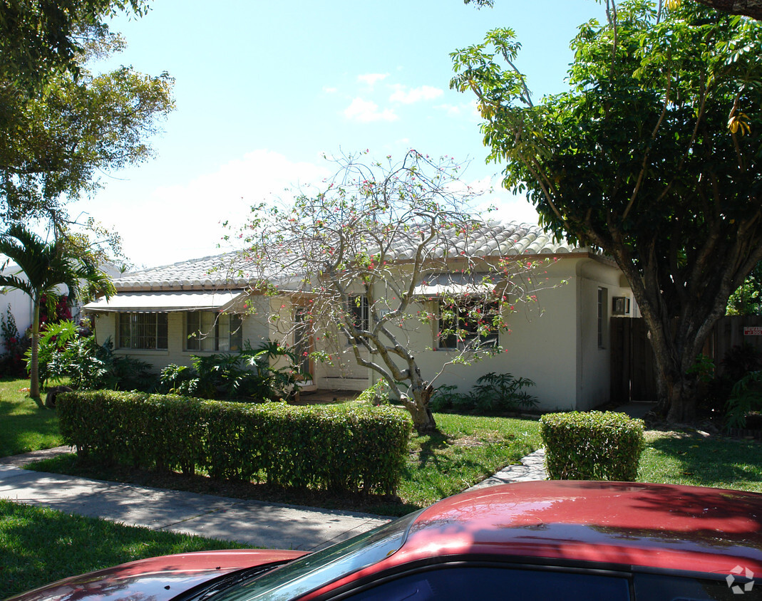 Foto del edificio - 1634 Fletcher St