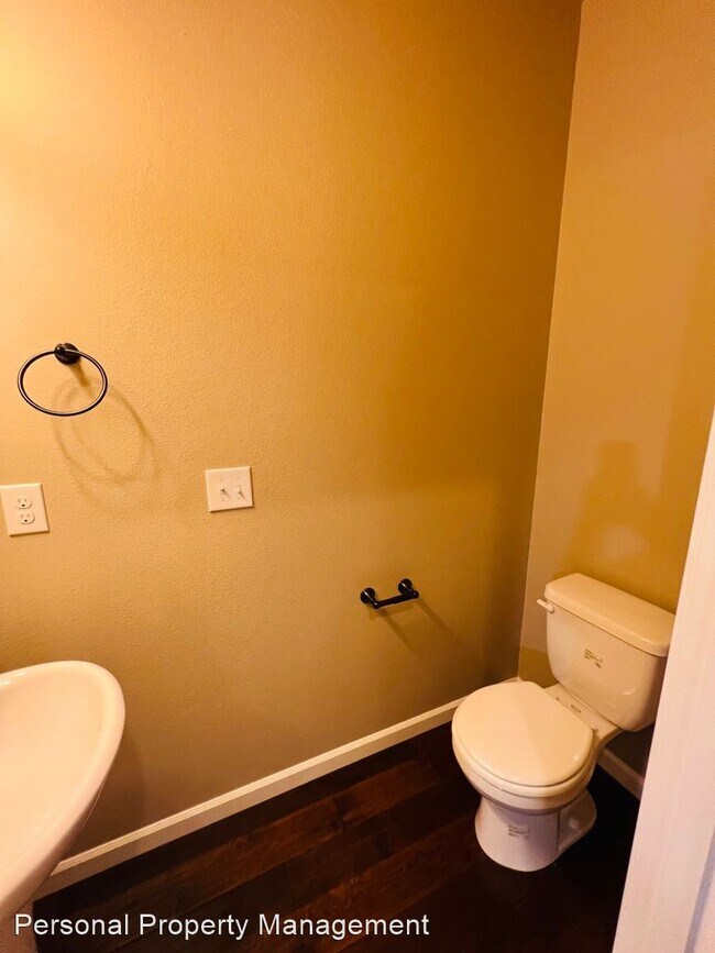 Foto del edificio - 3 br, 2.5 bath House - 13018 NE 28th Way