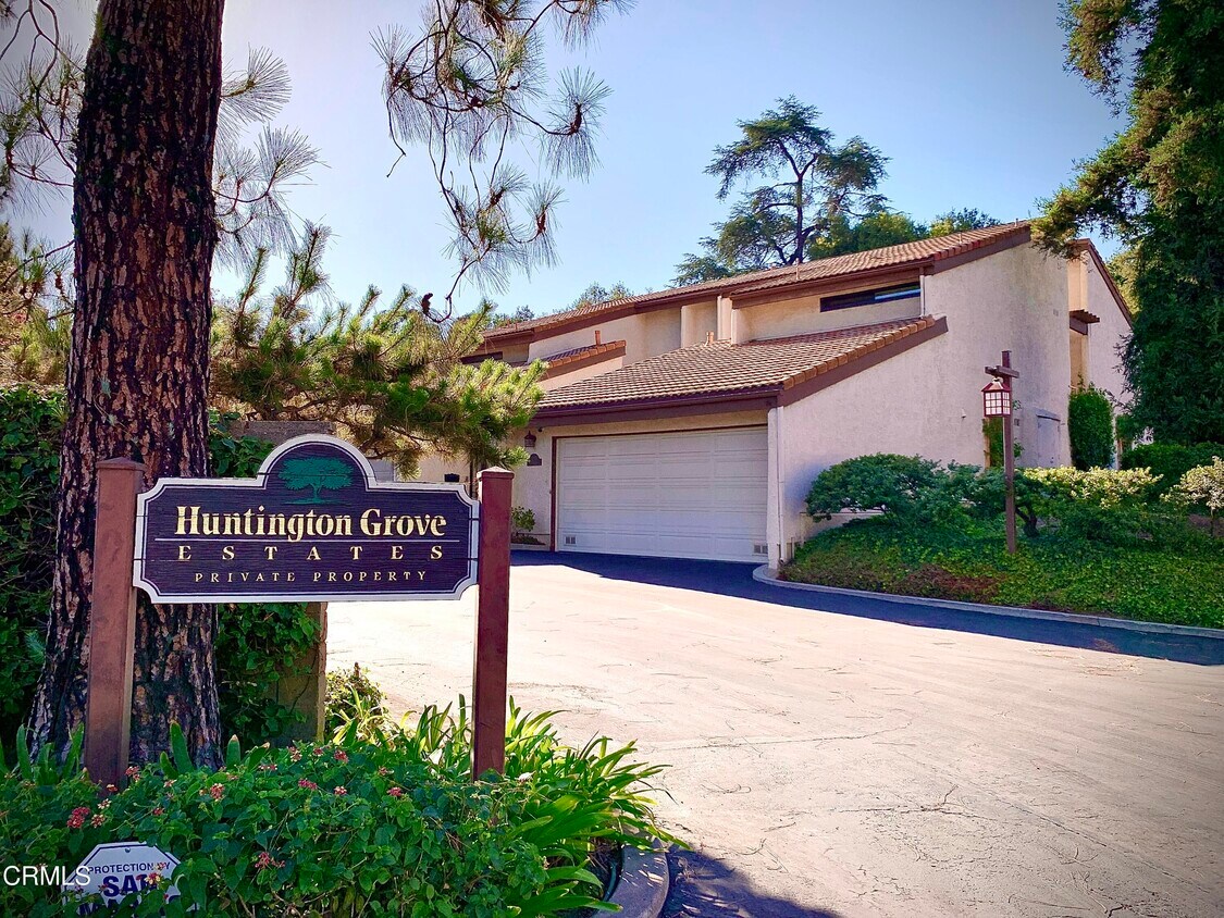 Primary Photo - 3229 La Encina Way