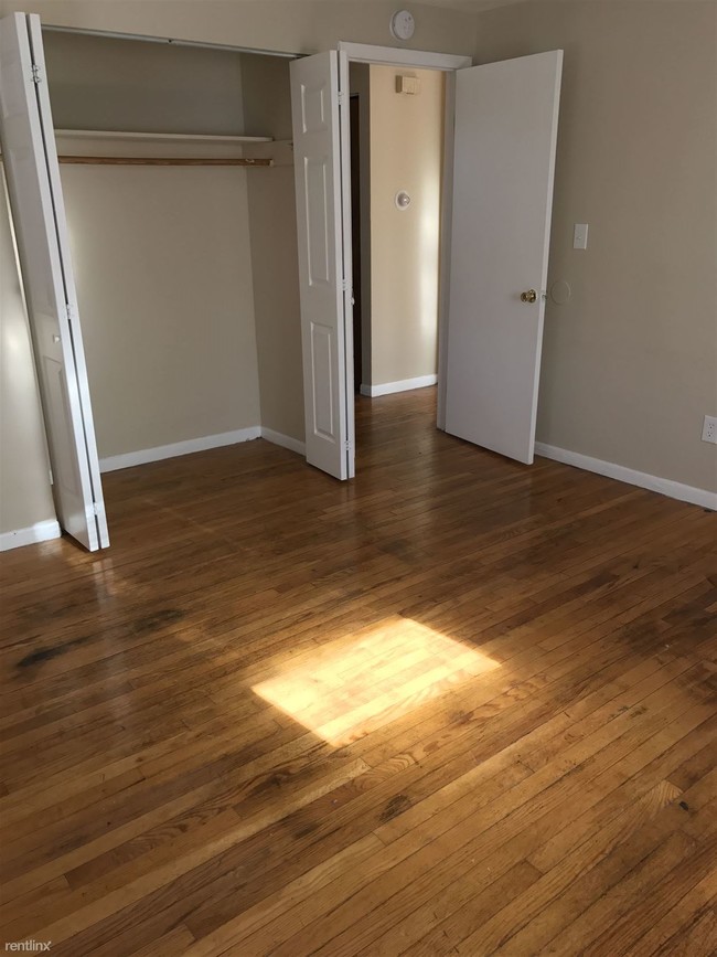 Foto del edificio - 2 br, 1 bath  - 185 Quinnipiac Ave Apt 2R