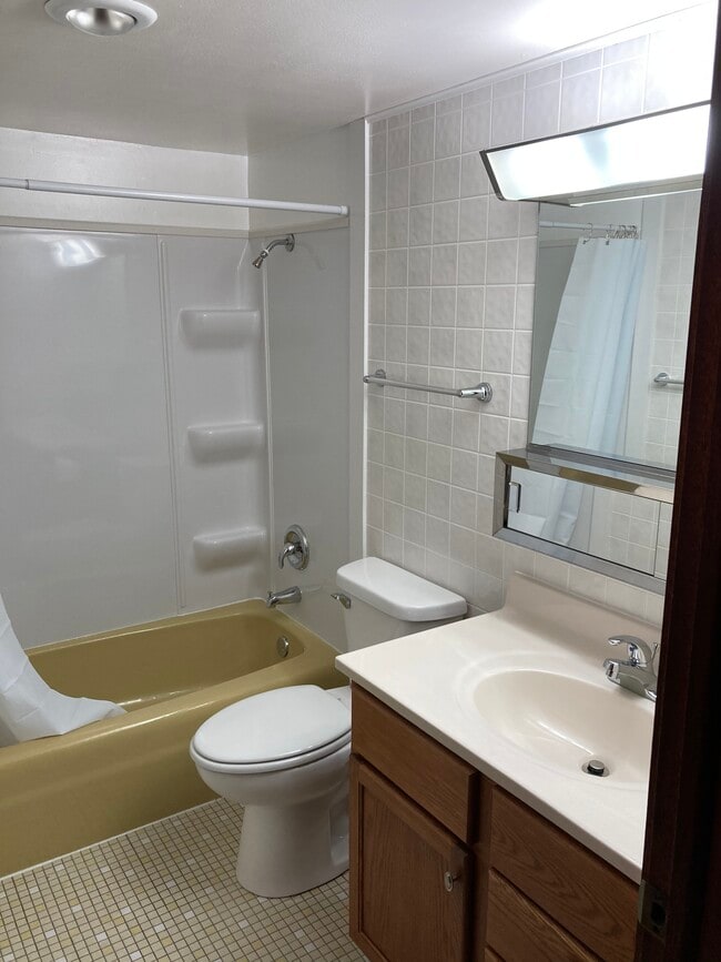 Building Photo - 17809 57th Ave