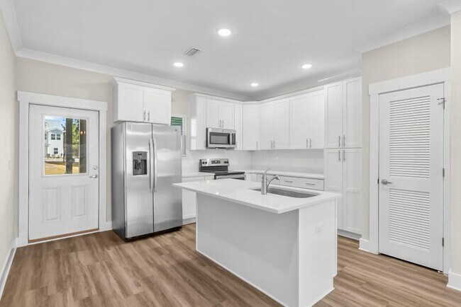 Building Photo - 306 N Sand Palm Rd