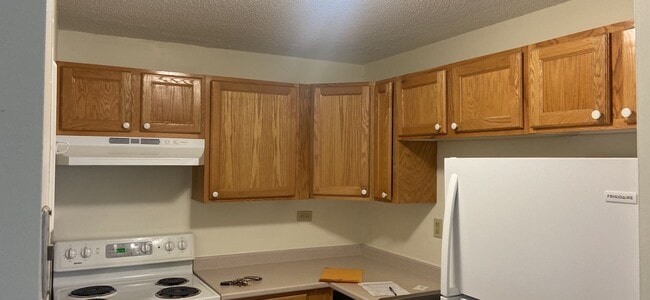 Interior Photo - Redden Gardens