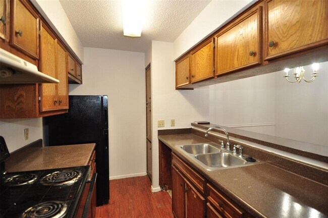 Foto del edificio - 10616 Mellow Meadow Dr