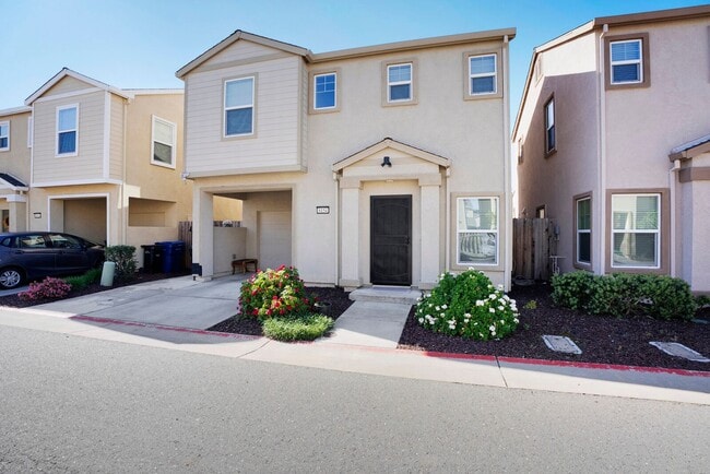 Photo - 8154 Laurel Willow Ln House