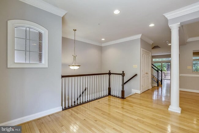 Building Photo - 10555 Tuckerman Heights Cir