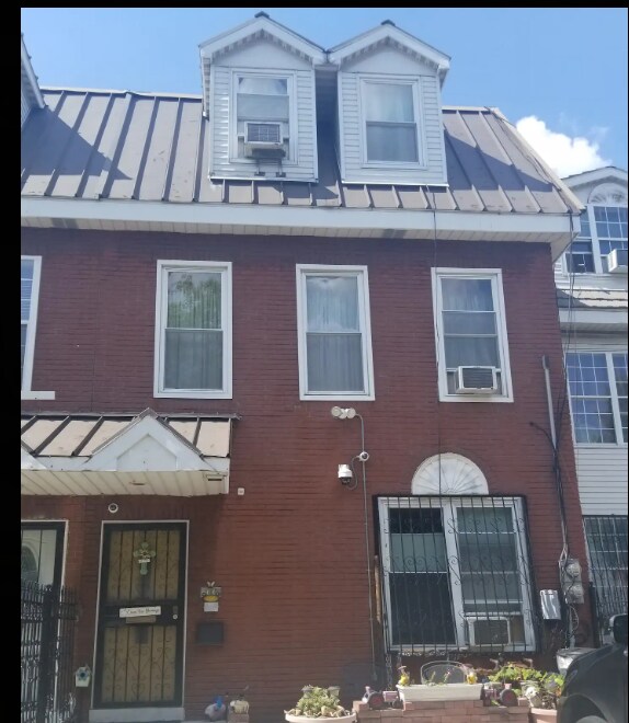 Foto principal - 541 Fox St