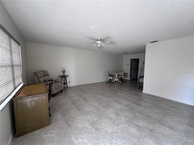Building Photo - 100 El Camino Dr