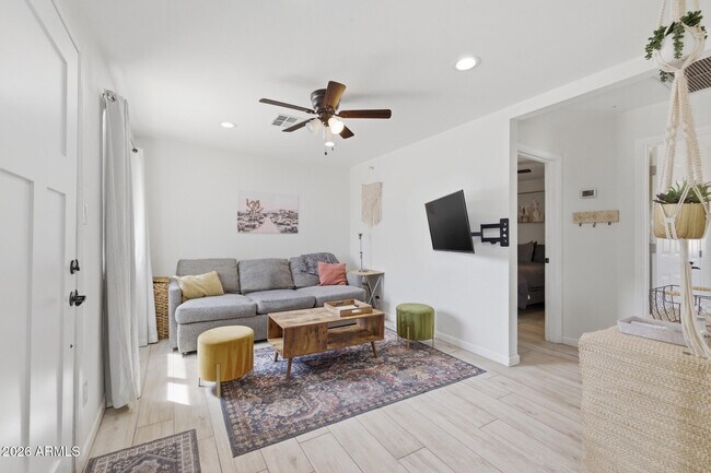 Building Photo - 1124 N 14th St