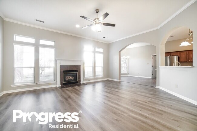Building Photo - 4599 Meadow Cliff Dr