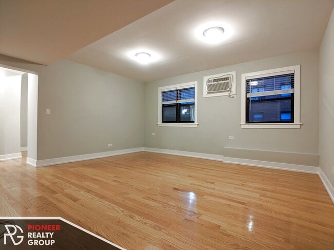 Building Photo - 2820 N Mildred Ave