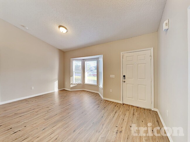 Building Photo - 13389 Dunbar St