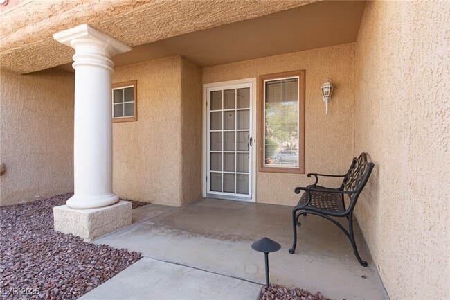 Building Photo - 2432 Palmridge Dr