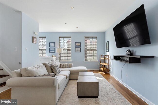 Foto del edificio - 2724 Harris Ln