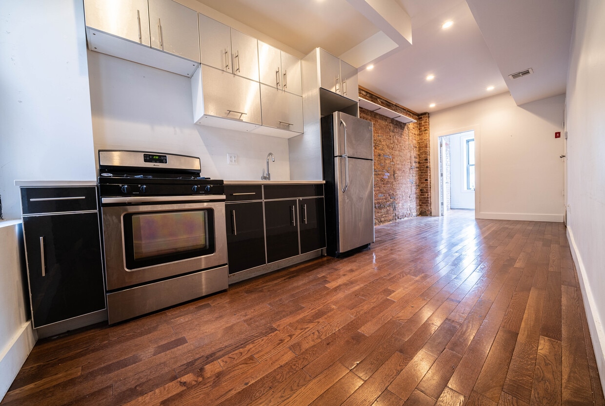 Primary Photo - 625 Sterling Pl