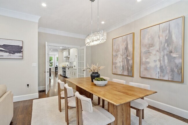 Foto del edificio - 33 Winthrop Rd