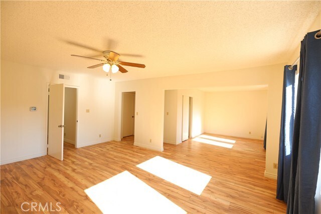 Foto del edificio - 2125 Rocky View Rd