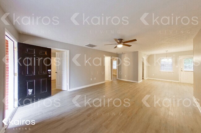 Foto del edificio - 301 Beaver Pointe Dr