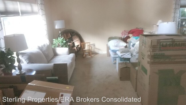 Building Photo - 5448 Desert Paradise Dr