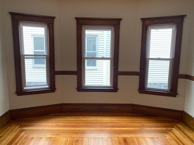 Foto del edificio - 37 Bromfield Rd