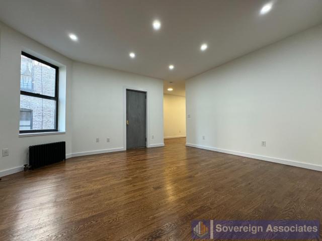 Building Photo - 5 bedroom in NEW YORK NY 10033