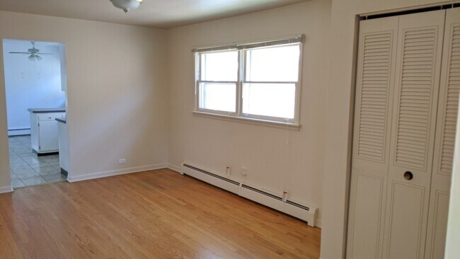 Dining room - 1701 Madison St