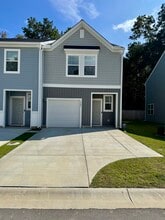 Building Photo - 1501 Scarlett Maple St