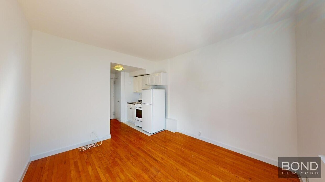 Primary Photo - 257 E 61st St