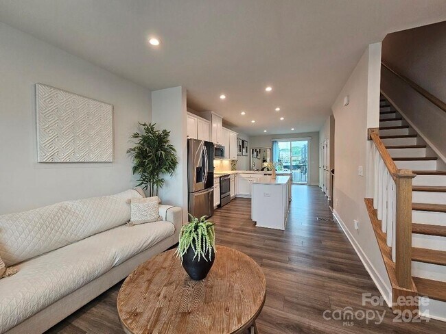 Foto del edificio - 4748 Chastain Ave