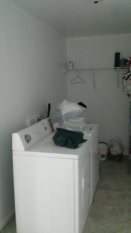 Building Photo - 2436 Crestview Ct
