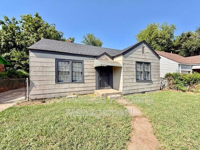 Photo - 1719 NE 18th St House