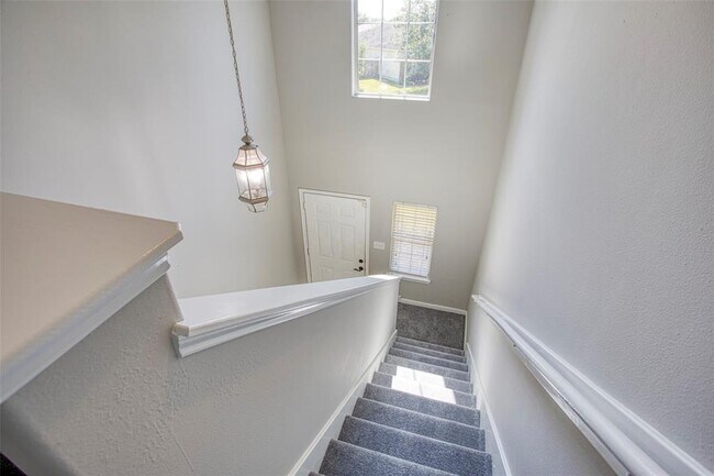 Foto del edificio - 29018 Village Creek Loop