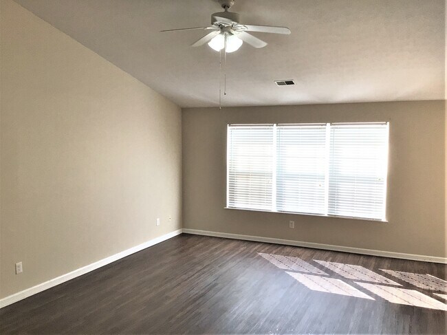 Building Photo - 2456 Miami Village Drive
