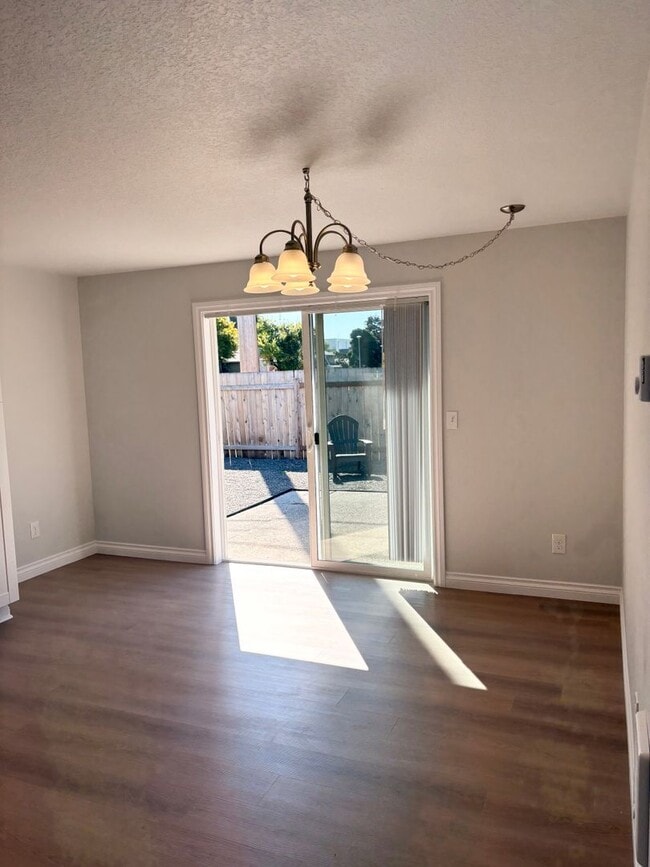 Building Photo - Beautifully Remodeled 3 Bedroom Home with ...