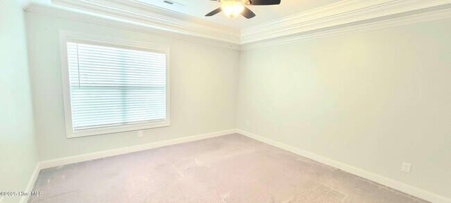 Building Photo - 3924 Pensacola Dr